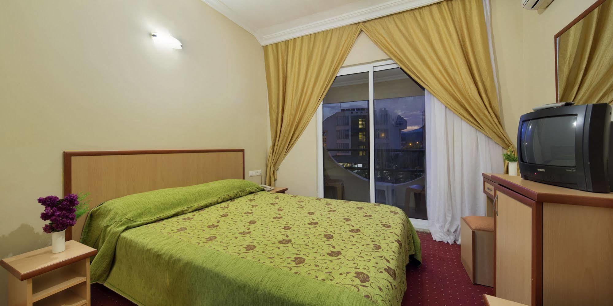 Larissa Inn 贝尔迪比 外观 照片